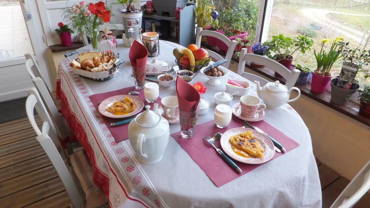 Bed and Breakfast Le nid de mésanges Chauffour-sur-Vell Exterior foto